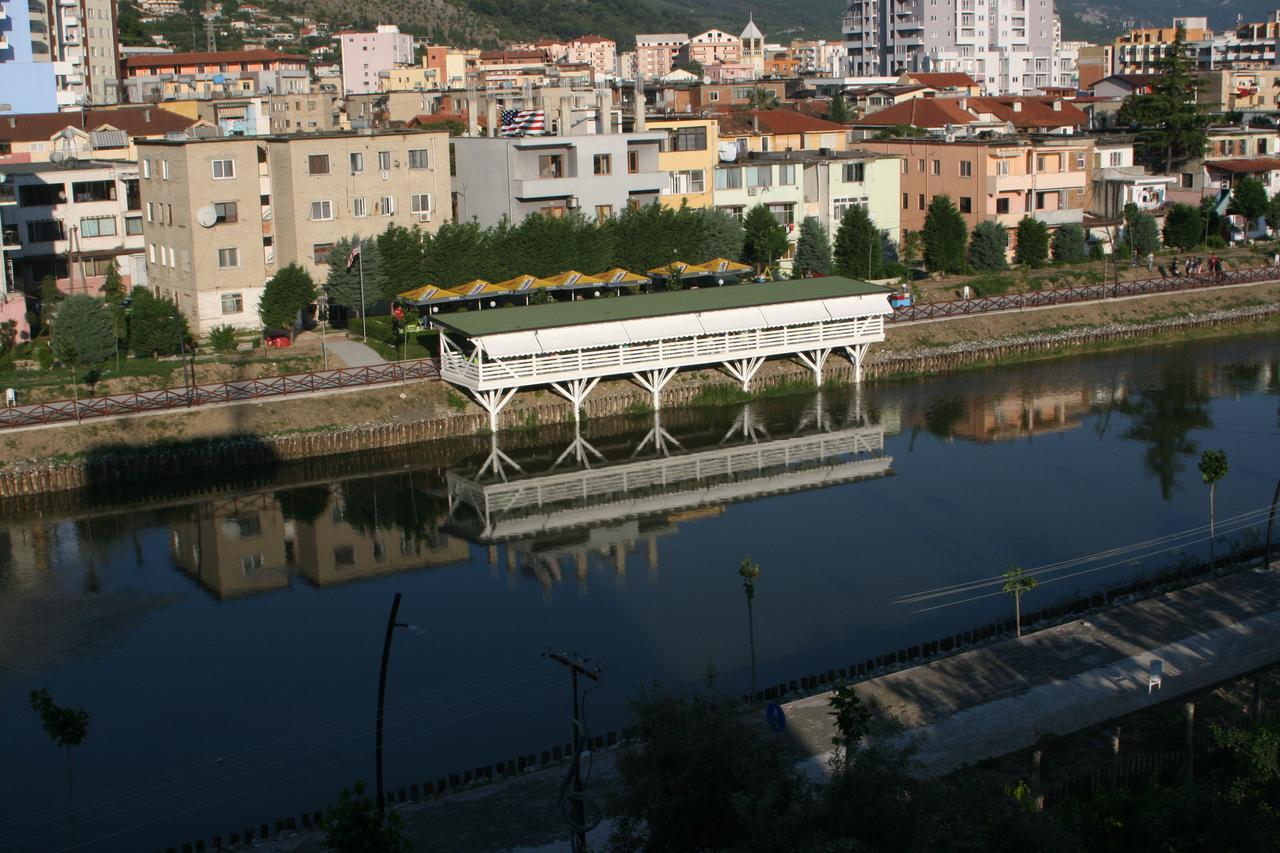 Hotel Siklad Lezhë Zewnętrze zdjęcie