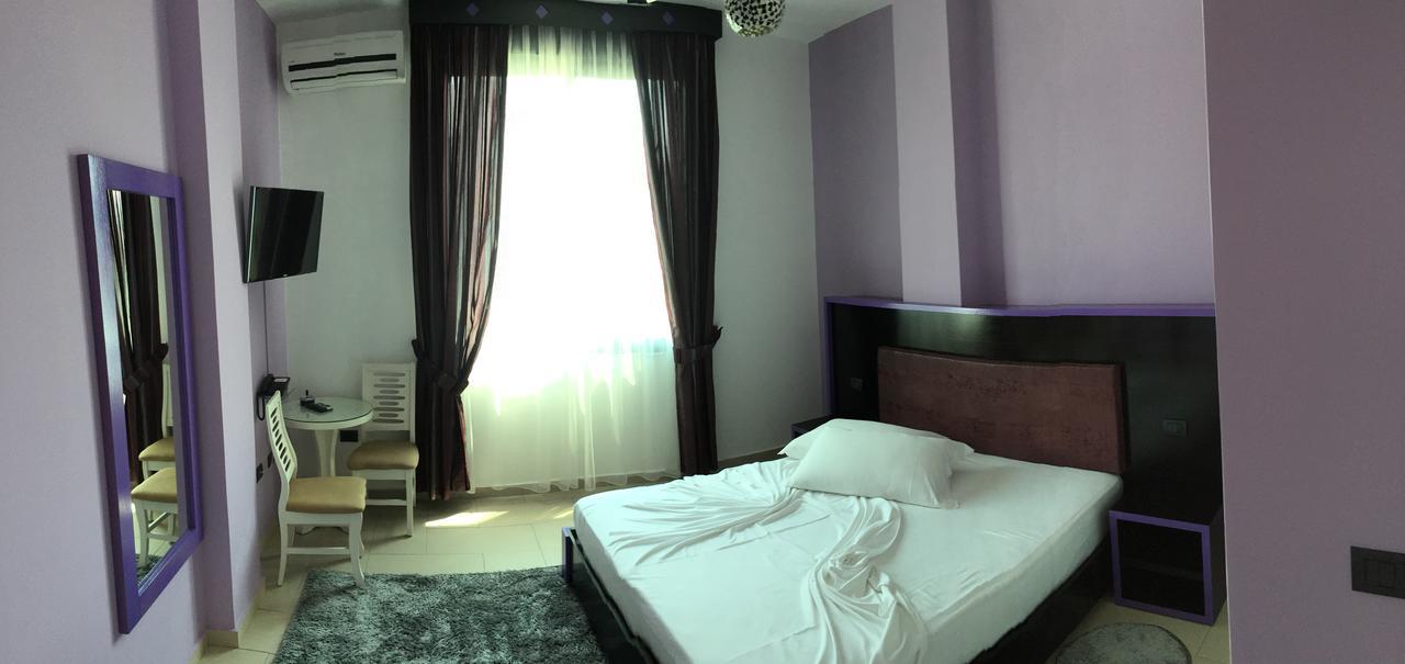Hotel Siklad Lezhë Zewnętrze zdjęcie